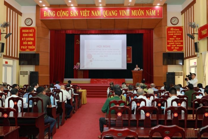 Hội nghị cung cấp thông tin cho người có uy tín ở Tuyên Quang