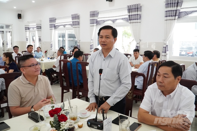 Ông Trần Văn Lâu, Chủ tịch UBND tỉnh Sóc Trăng đề nghị Hiệp hội Doanh nghiệp tỉnh phát huy vai trò cầu nối để kịp thời giải quyết khó khăn cho doanh nghiệp. Ảnh: Kim Anh.
